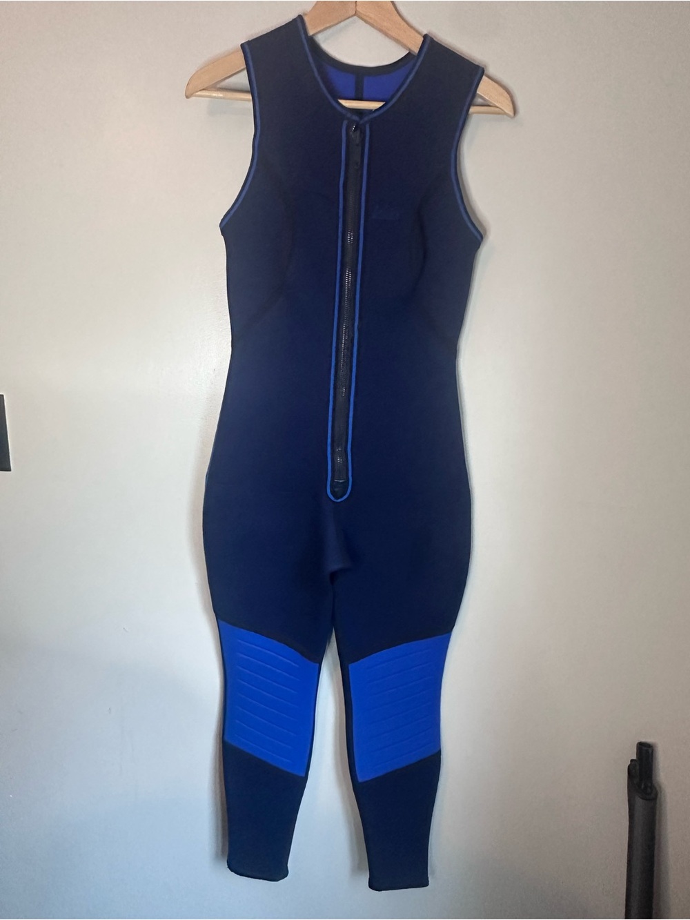 Women’s REI Sleeveless Navy and Blue Zip Up Wetsuit, Medium